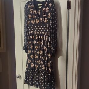 Women's Black Floral Long Sleeve Midi Dress